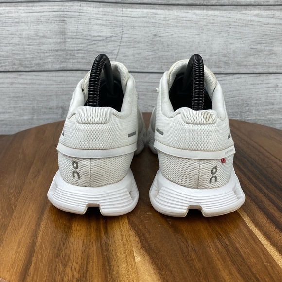 ON Running Cloud 5 White Slip On Lifestyle Shoes Women’s Sneaker Size 7.5 - Picture 6 of 12